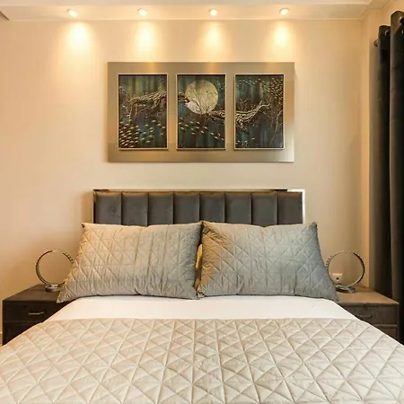 Harmony Of The Seas Apartment